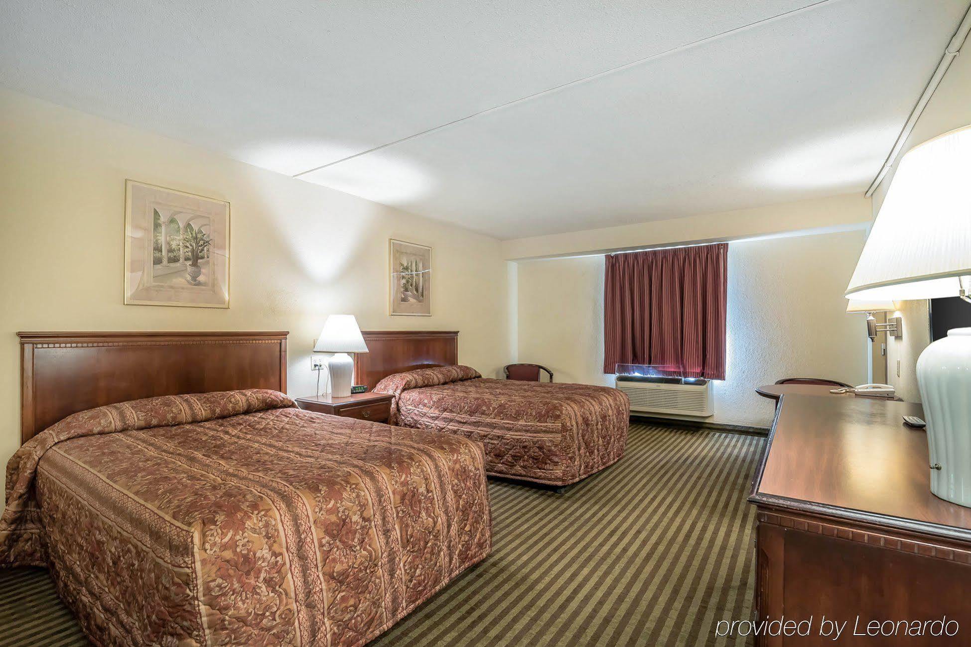 Econo Lodge Inn & Suites Binghamton Exterior foto